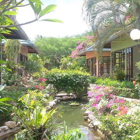 Ekman Garden Resort Sichon Exterior photo