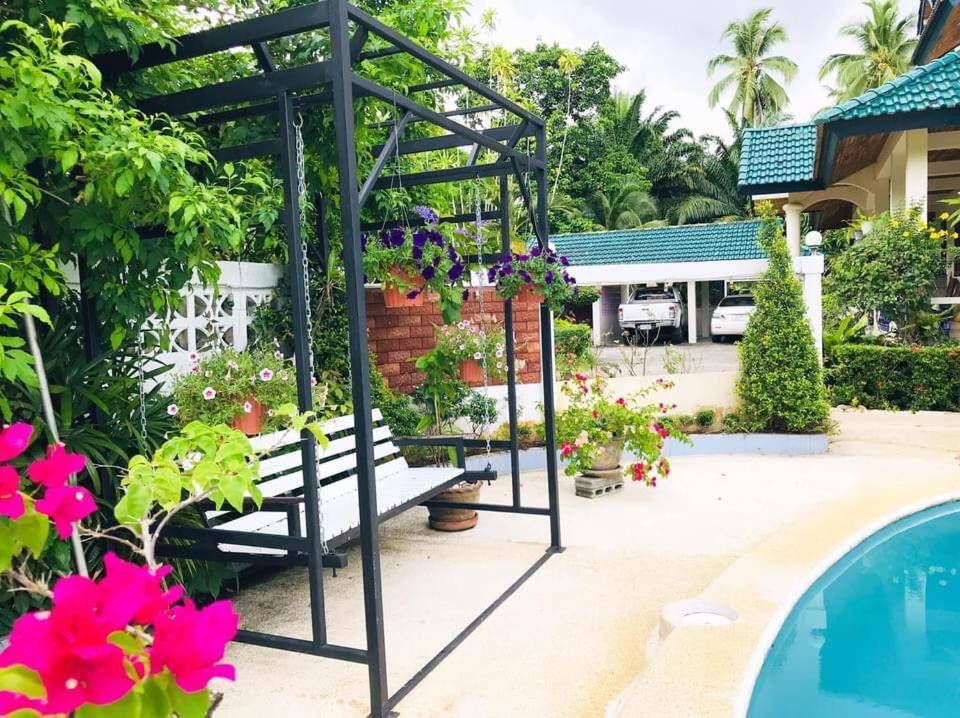 Ekman Garden Resort Sichon Exterior photo
