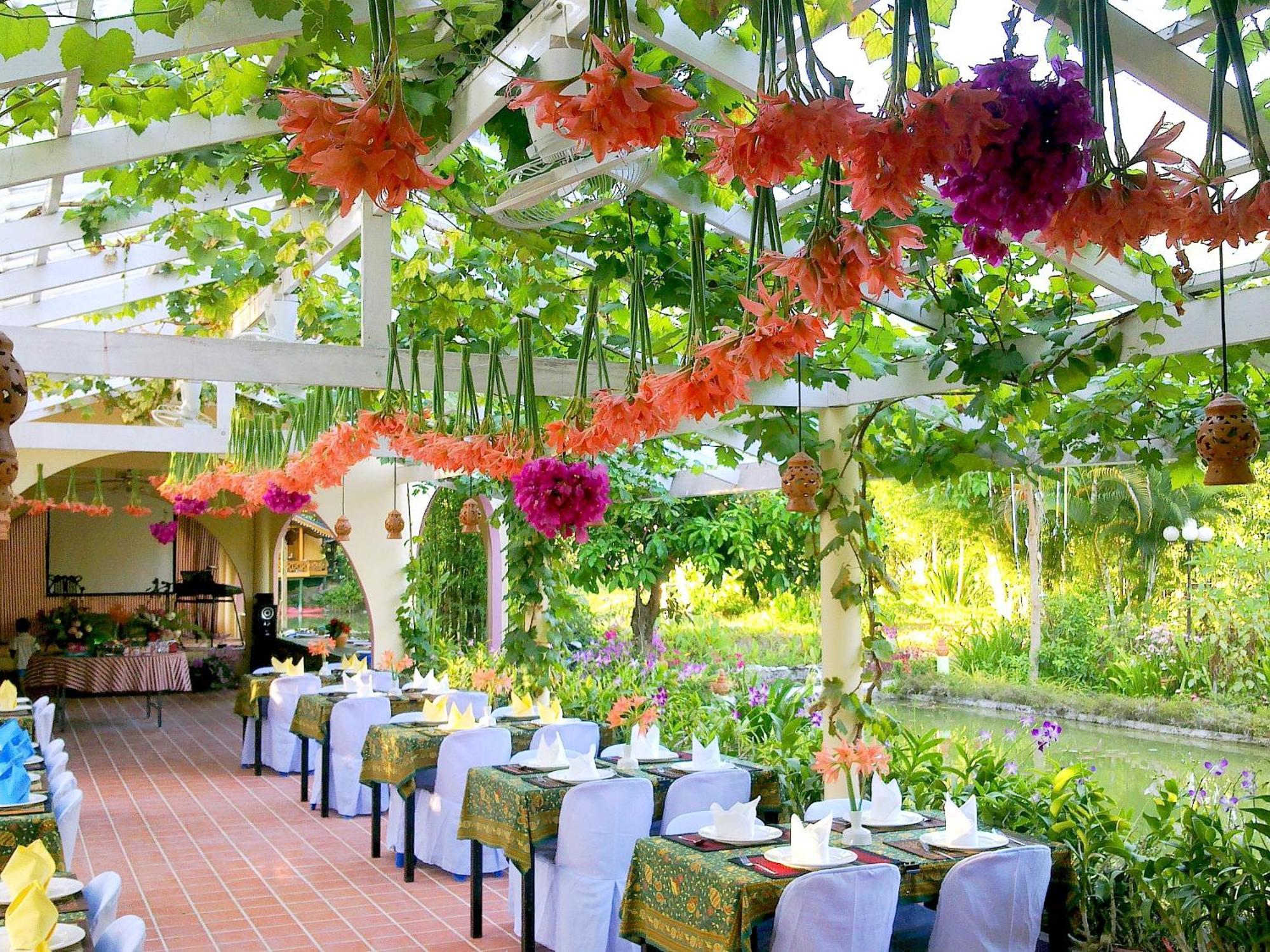 Ekman Garden Resort Sichon Exterior photo